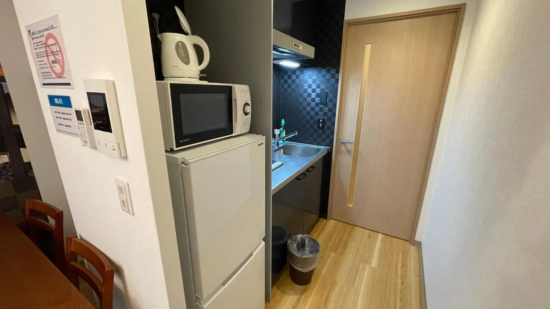 @Rlis_House 難波 Daire Osaka 0*,